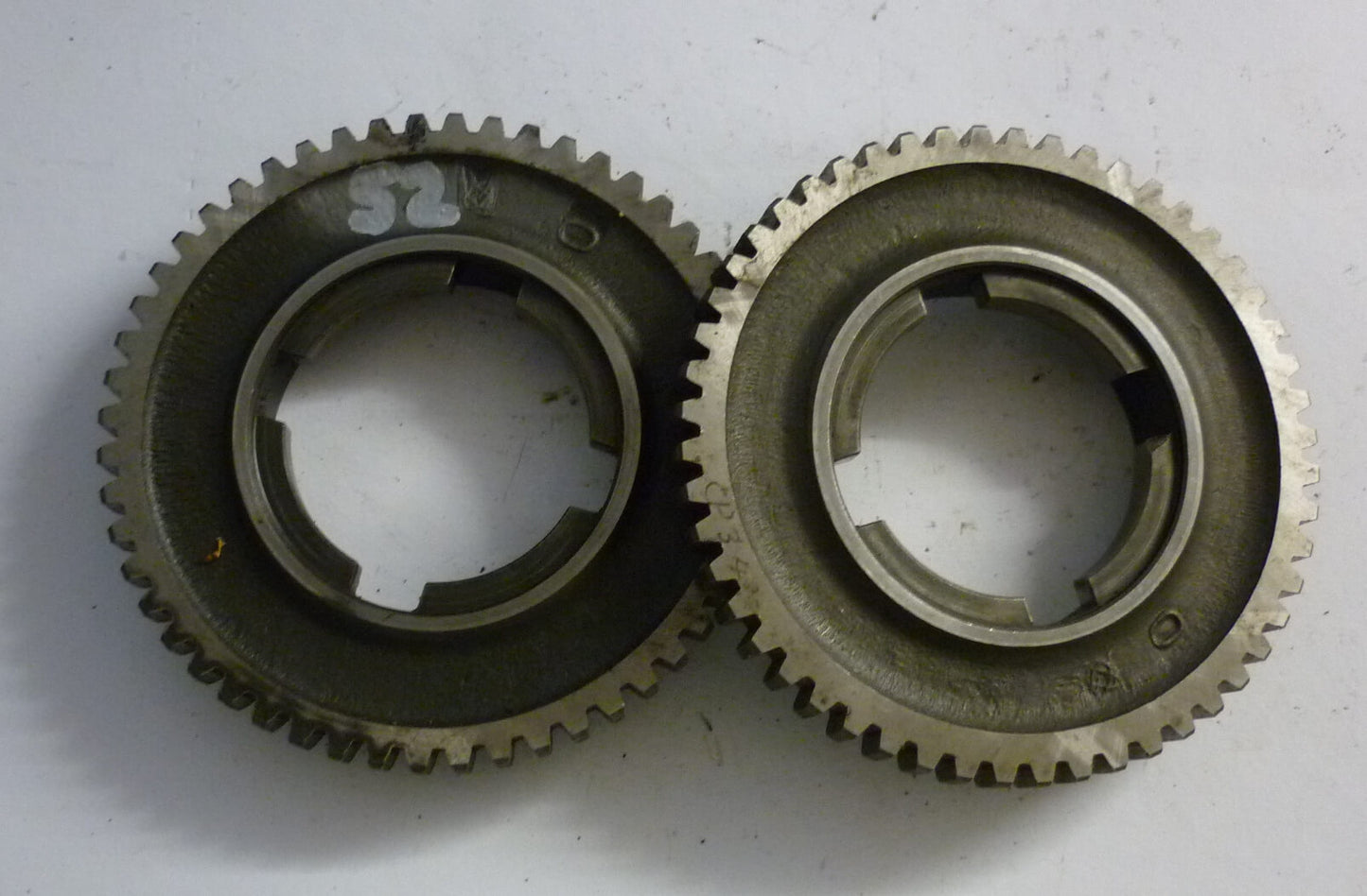 Gear cog, 2 nd gear, 52 teeth, 150 VD1M - VGL1M - VGLA1M, NOS